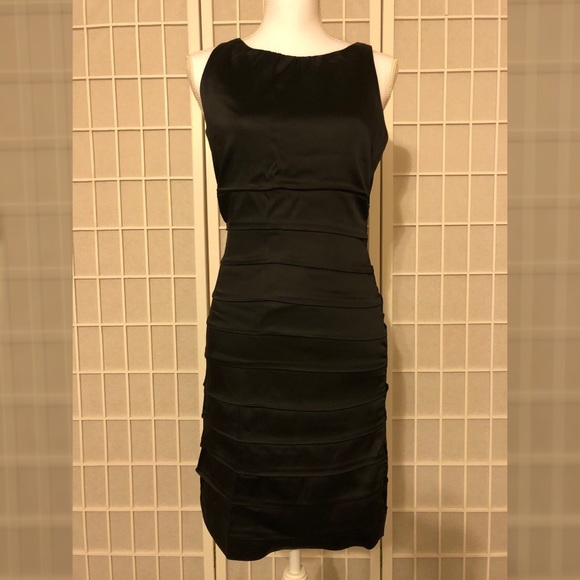 Taylor Dresses & Skirts - Taylor Little Black Dress